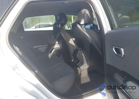 2025 Kia K4 Lxs из США, поврежденный, VIN 3KPFT4DE1SE006012